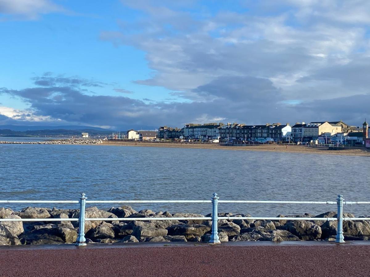 Stylish Apartments Near The Sea Front At Morecambe Heysham Exterior photo